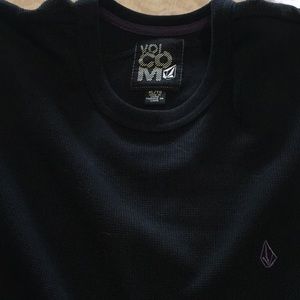 Men’s Volvo’s XL Black long sleeve thermal shirt.